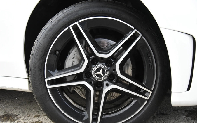 Mercedes-Benz Klasa C cena 126688 przebieg: 157000, rok produkcji 2019 z Sieniawa małe 326